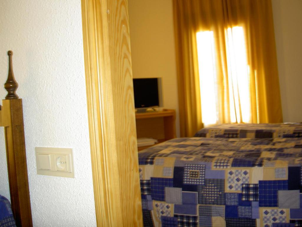 Hotel Alvarez Tuéjar Oda fotoğraf
